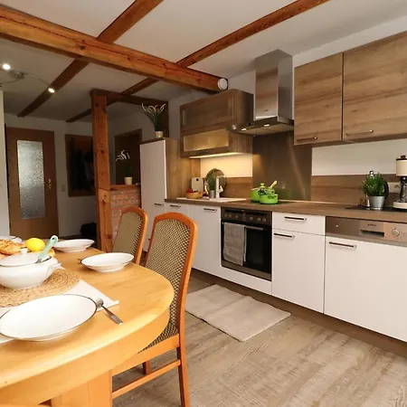 Krull Apartment *
